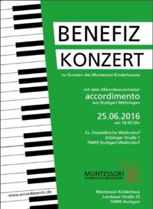 Plakat Benefizkonzert für Montesori-Kinderhaus mit grünem Hintergrund und Akkordeontastatur