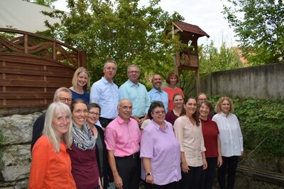 Gruppenbild von accordimento im Garten