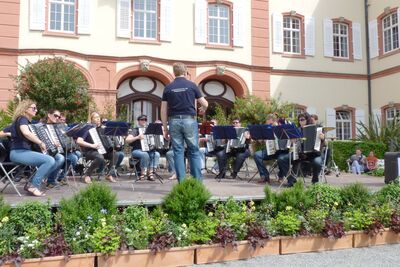 Sommerkonzert von accordimento im Schloßhof