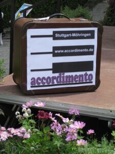 Akkordeon-Koffer mit großem accordimento-Logo